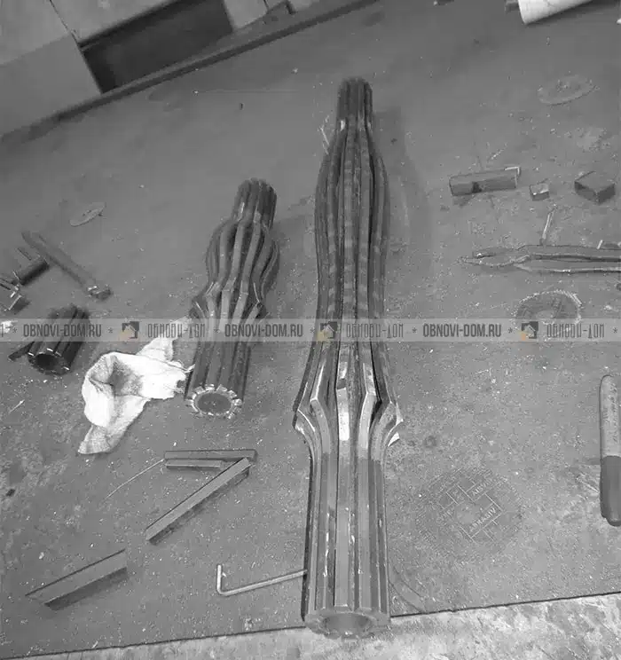 Кованые столбы для лестницы