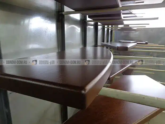 Покраска ступеней для кованой лестницы